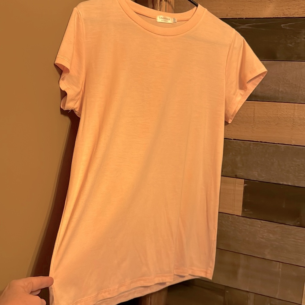 Soft pastel pink t-shirt (light pink)